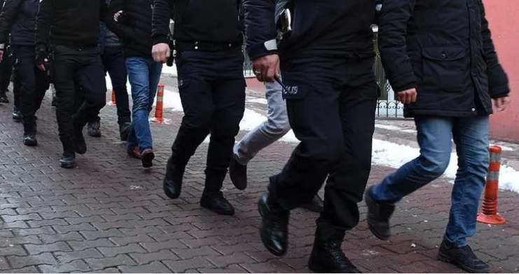 İstanbul'da sahte pasaport ve belge operasyonu: 6 şüpheliye gözaltı!