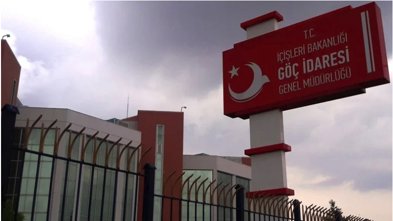 Antalya'da düzensiz göçmen operasyonu: 9 kaçakçı yakalandı