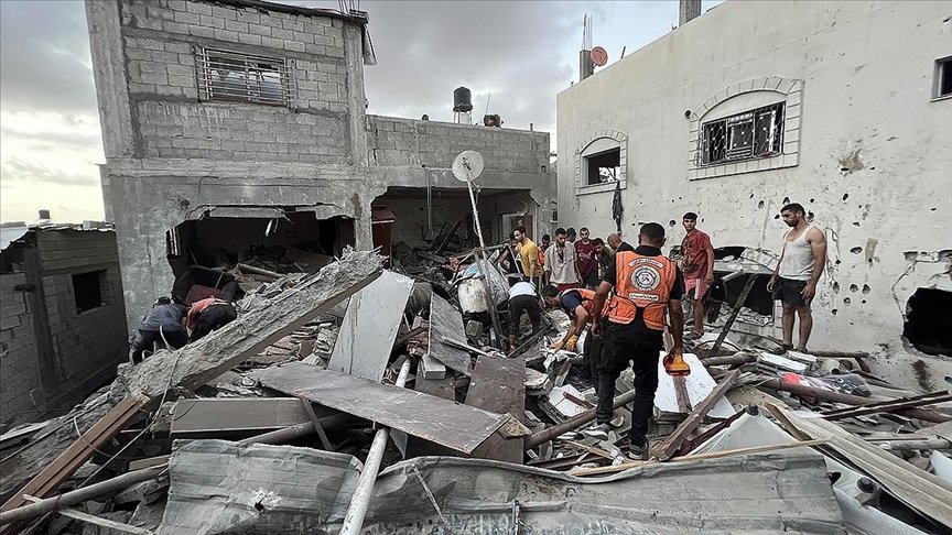 İsrail'in Gazze'de Nusayrat Mülteci Kampı'na Saldırısında 7 Filistinli Yaşamını Yitirdi